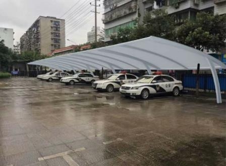 膜結(jié)構(gòu)車棚的膜布拼接原因