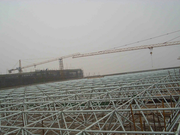 加油站網(wǎng)架是如何做防腐處理的